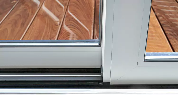 Patio Door Jammed Shut in Temple Terrace, FL