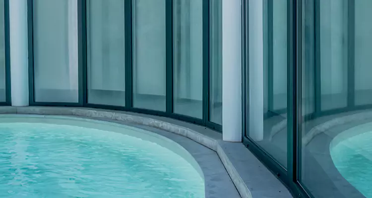 Repair Polyester Screen for Pool Enclosure in Temple Terrace, FL