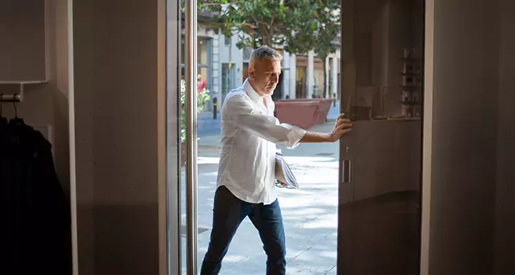 Track Cleaning and Repair for Stuck Doors in Temple Terrace, FL